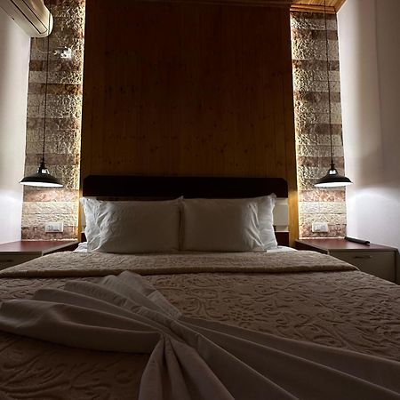 "Mani Guest House" Gjirokaster Exterior photo