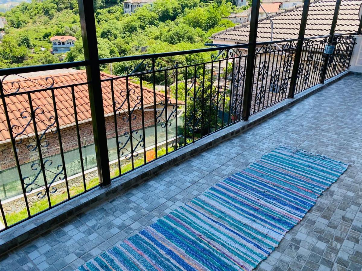 "Mani Guest House" Gjirokaster Exterior photo