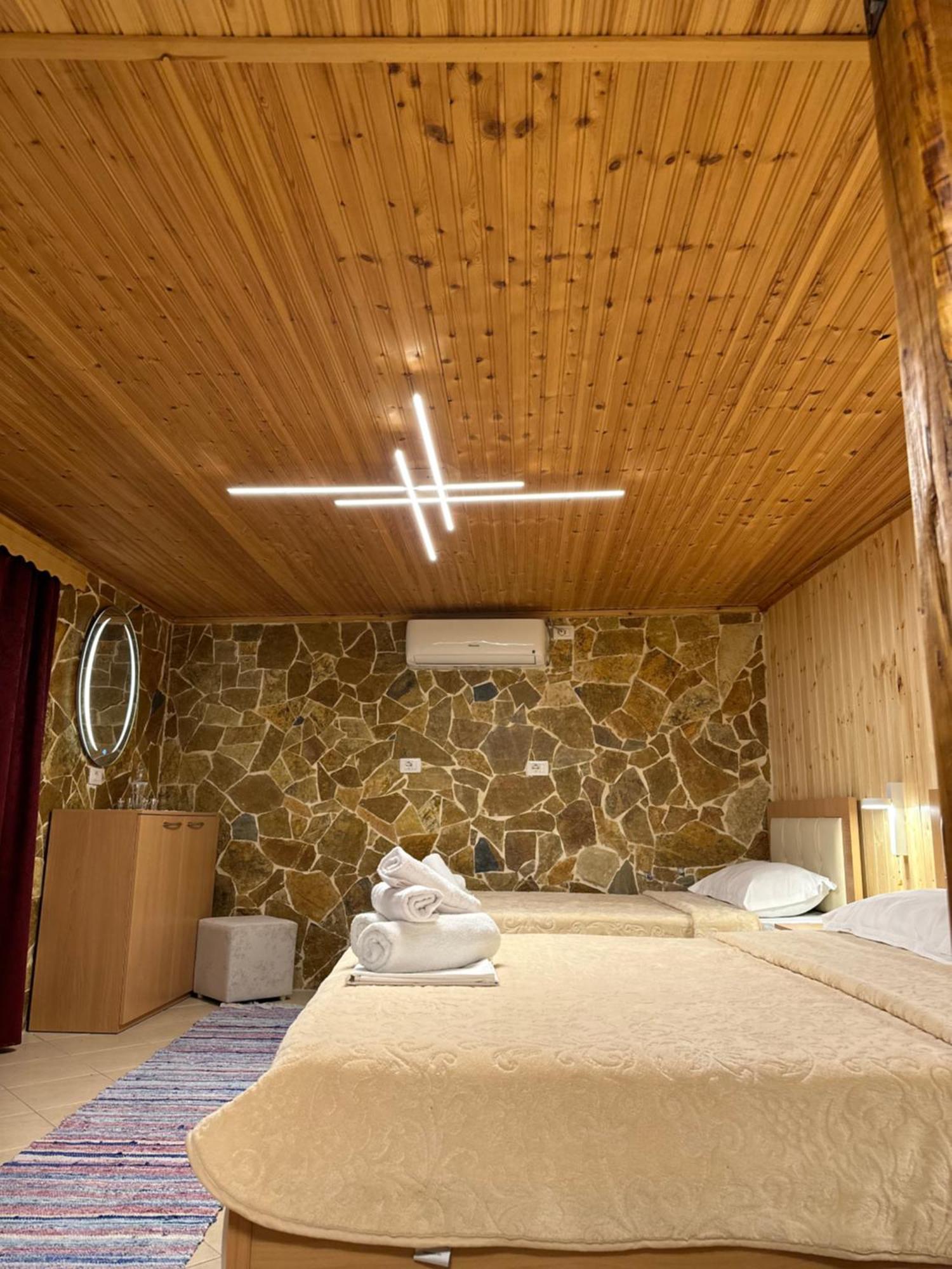 "Mani Guest House" Gjirokaster Exterior photo